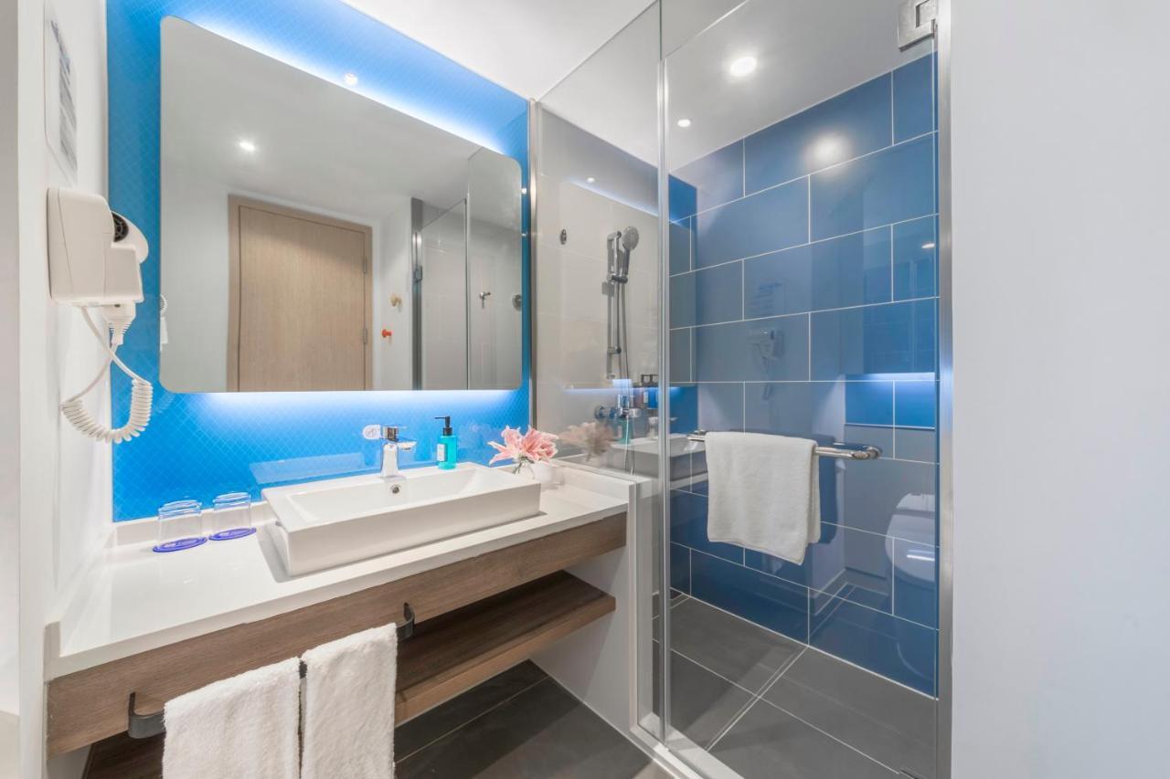 Holiday Inn Express Shanghai Gubei By Ihg Exterior photo